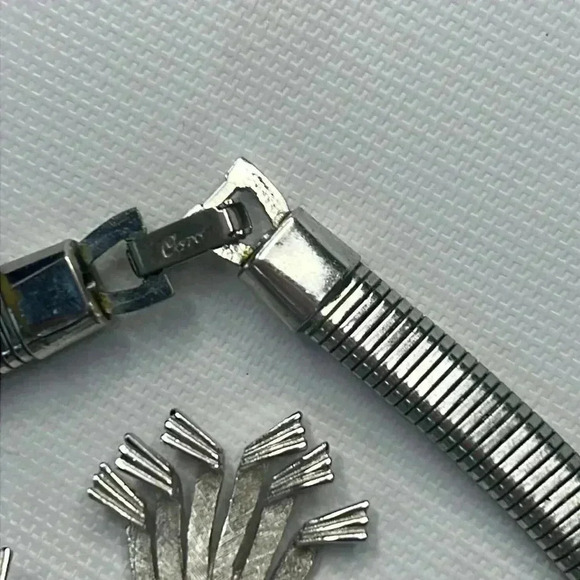 Rare Vintage Coro Silver snake necklace earrings brooch pin set - Picture 3 of 6